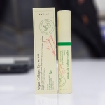 دور چشم اکسیس وای