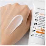 ضد آفتاب ژل کرم آبرسان ساردلی SPF50+ PA++++ مخصوص پوست نرمال تا خشک