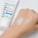کرم آبرسان ساردل مدل Ultra Moisturizer Water Cream مناسب پوست چرب و مستعد جوش