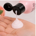 شیر بدن اطلس ATLAS Body Milk مدل Peach حاوی عصاره هلو و شی‌باتر، مناسب انواع پوست