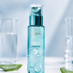 آبرسان صورت لوریال پاریس Hydra Genius Aloe Water مدل 72H Liquid Moisturizer حاوی آب آلوئه‌ورا و هیالورونیک اسید پوست مختلط تا خشک