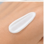 کرم ضدآفتاب روساکلین Rosaclin Beauty Care UV Protect SPF 50+ مناسب پوست نرمال تا خشک